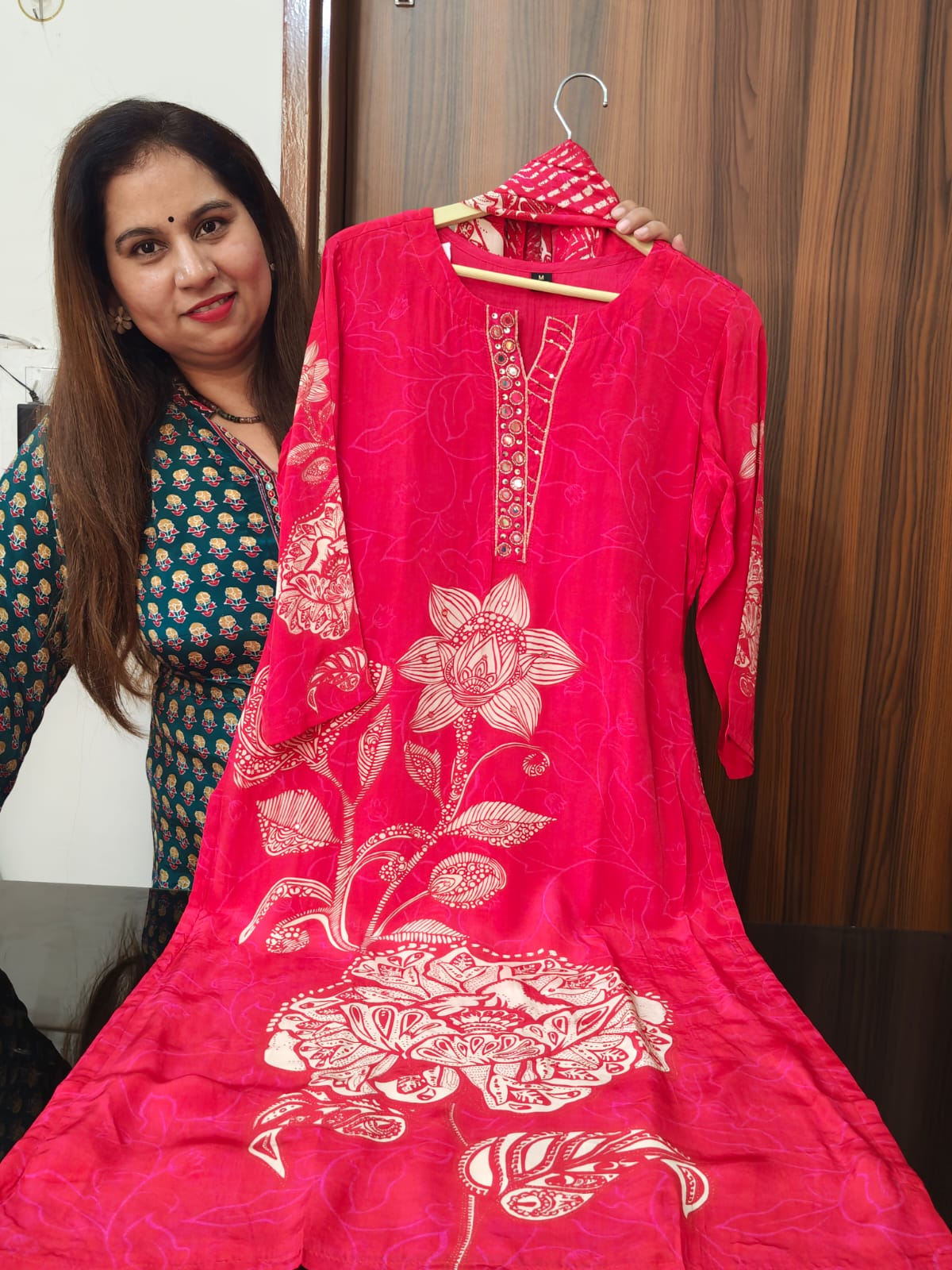 Inaaya pinkish red crape straight suit set (INCP 158)