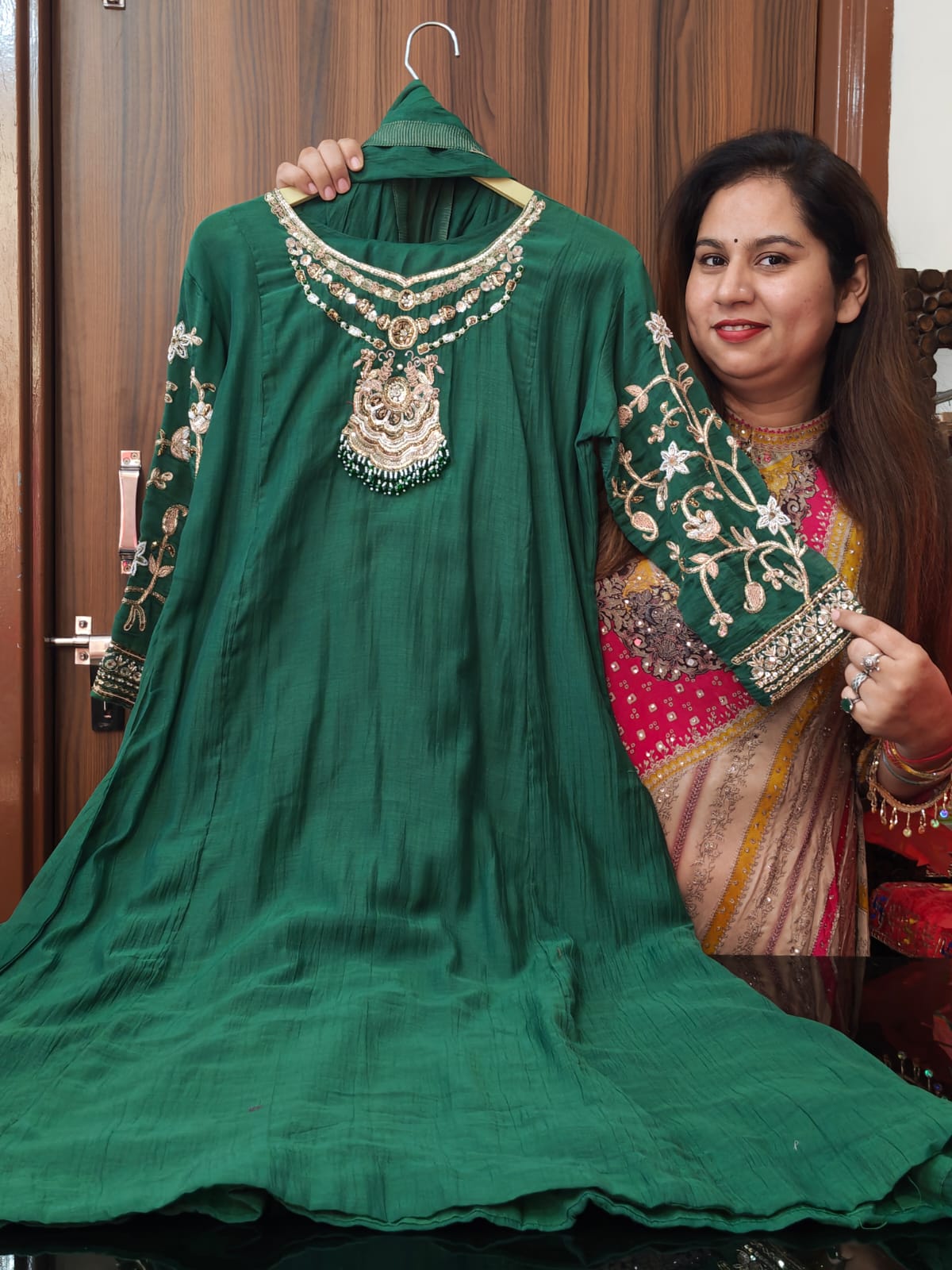 Inaaya green pure banarasi mul chanderi suit set (INCP 124)