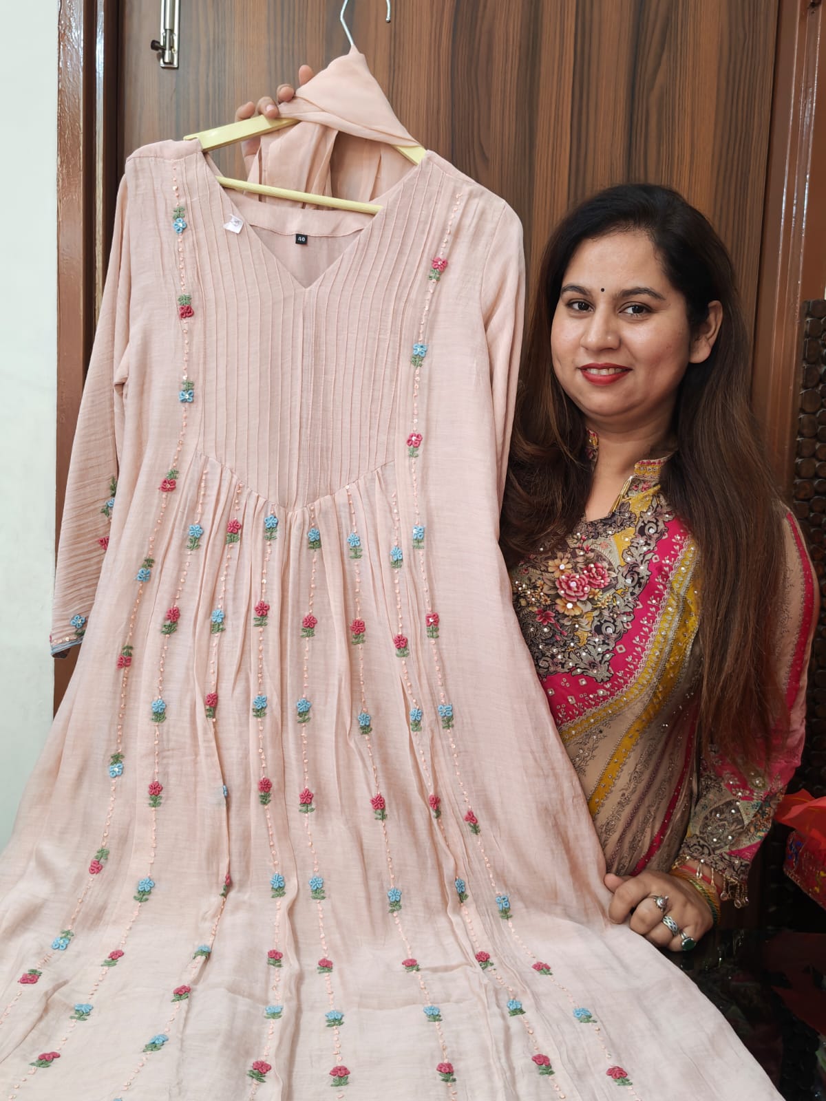Inaaya Ivory pure mul chanderi suit set (INCP 133)