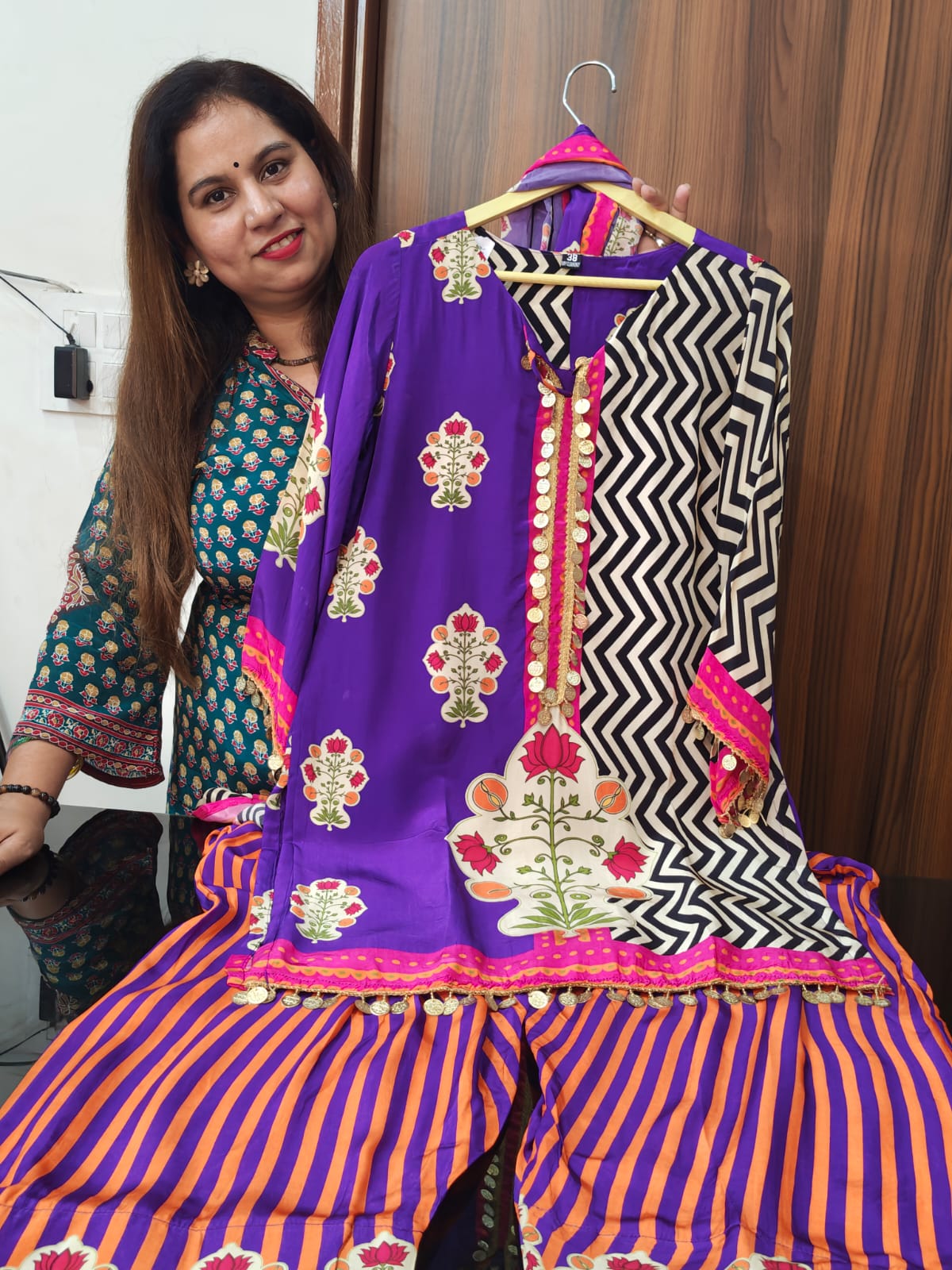 Inaaya blue crape farshi suit set (INCP 146)