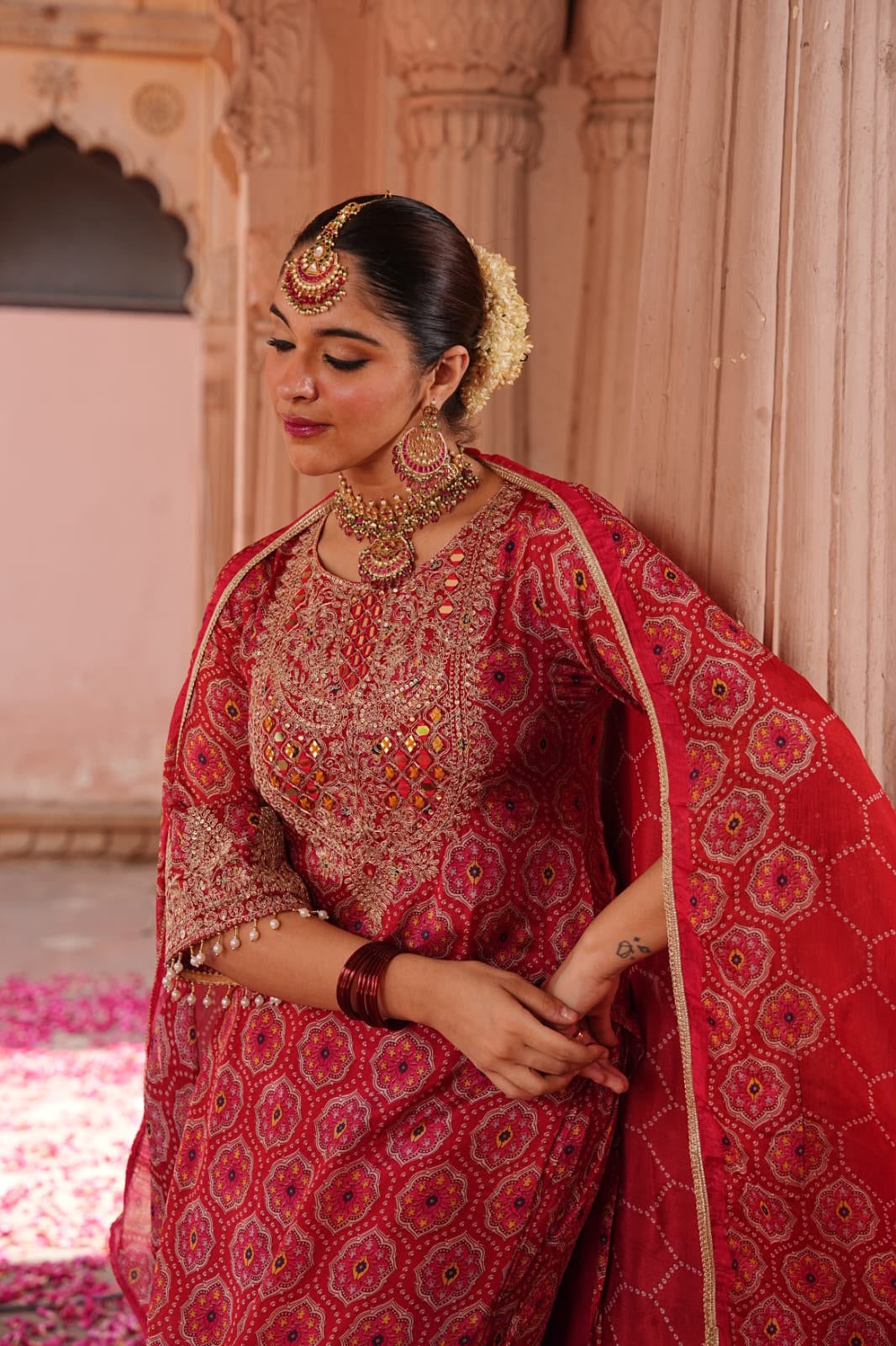 Inaaya chinnon fabric fastival wear suit set (INCP 046)