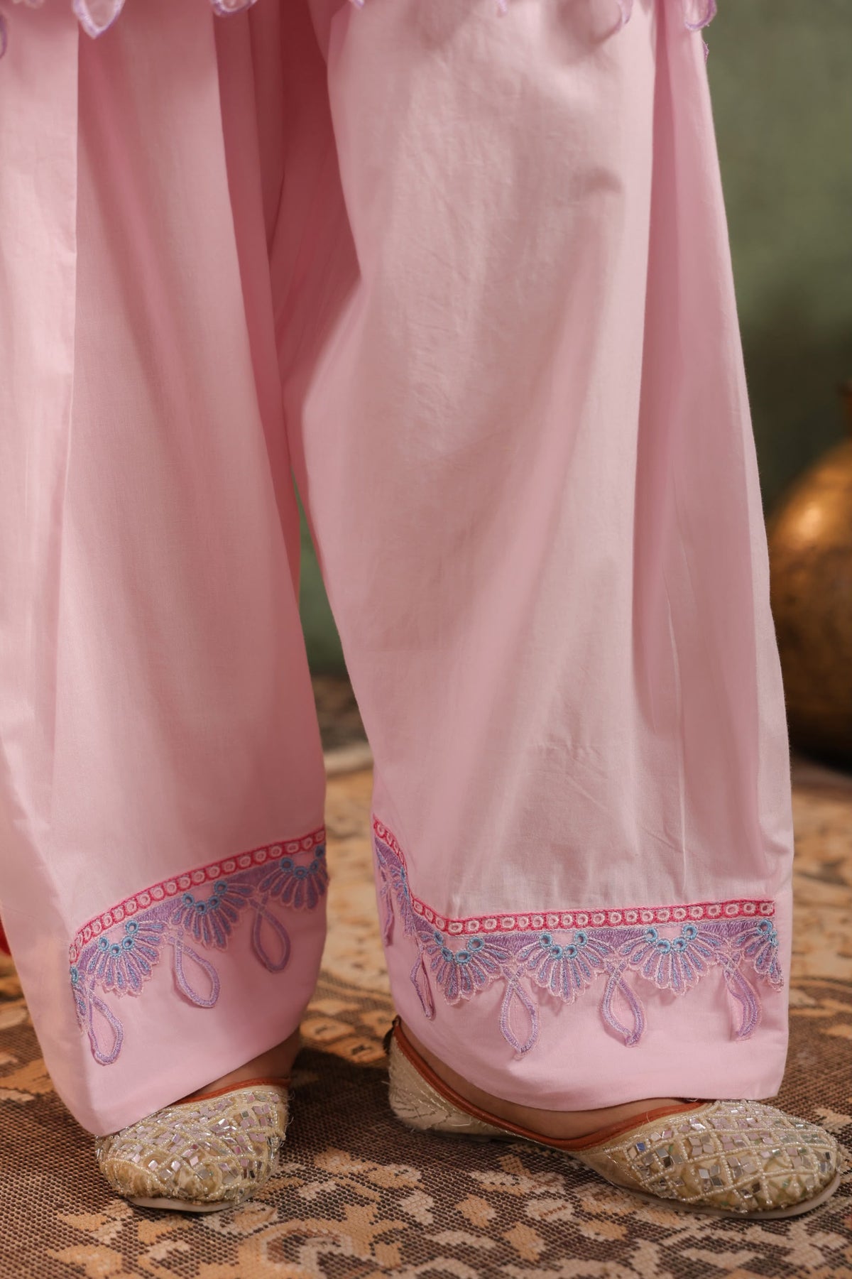 Inaaya light pink chinnon suit set (INCP 043)