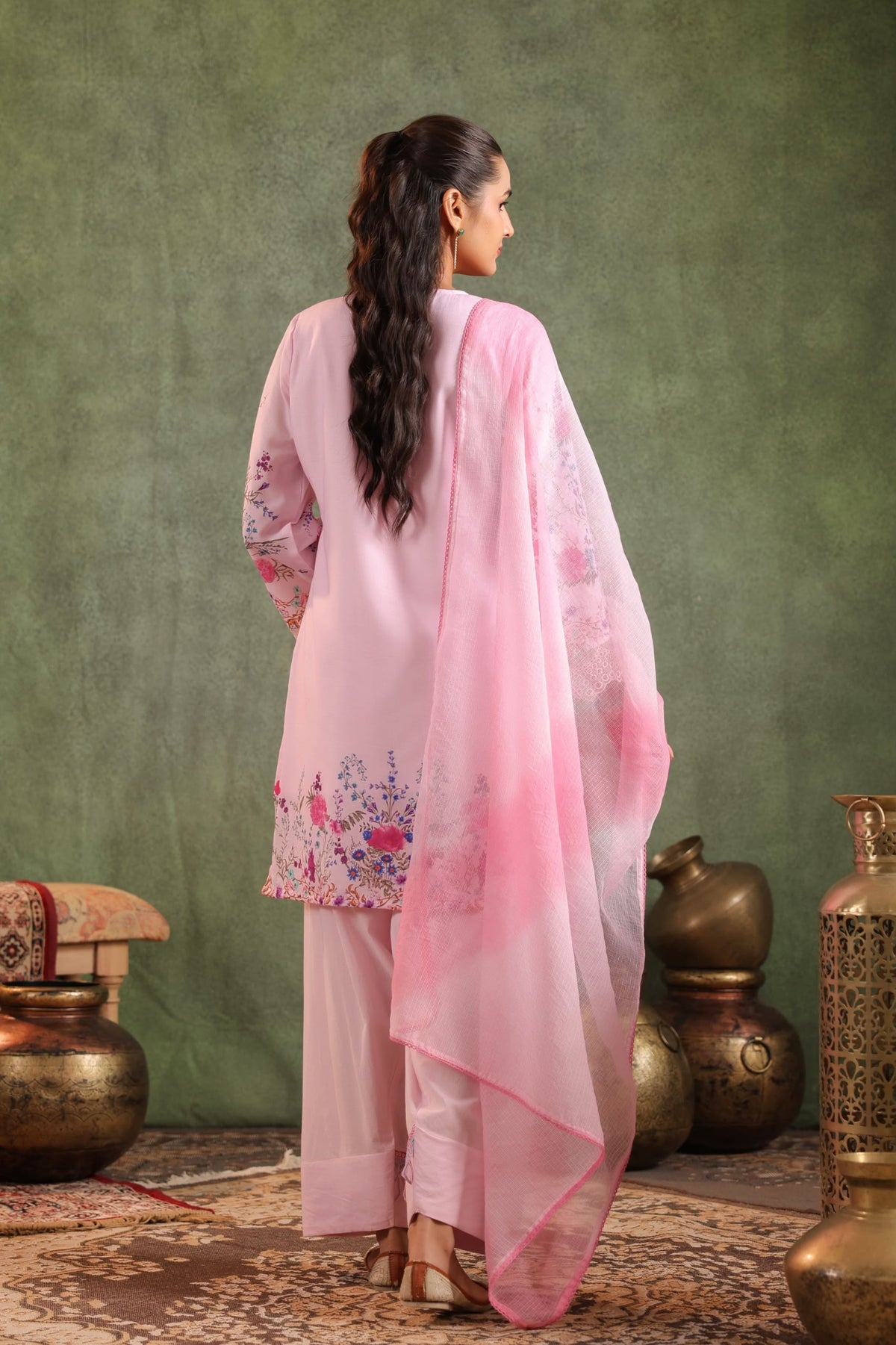 Inaaya light pink chinnon suit set (INCP 043)