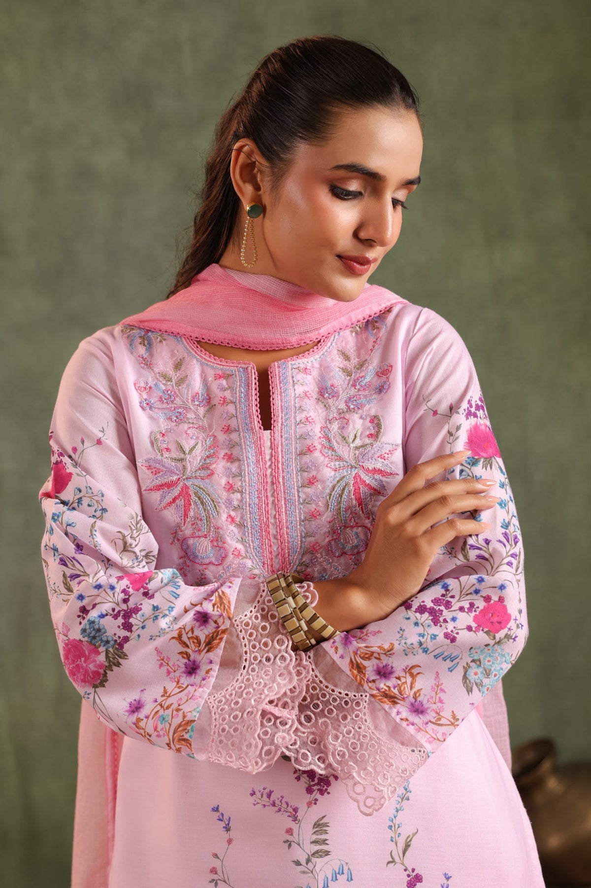 Inaaya light pink chinnon suit set (INCP 043)