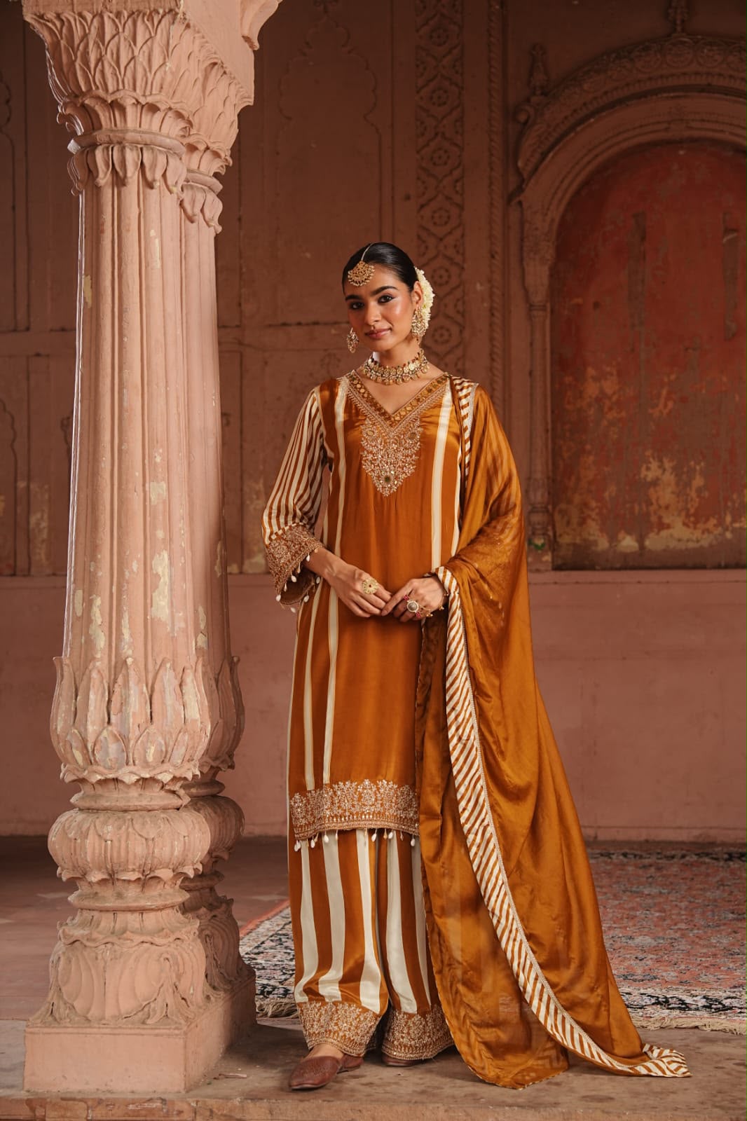 Inaaya kincha brown chinnon suit set (INCP 047)