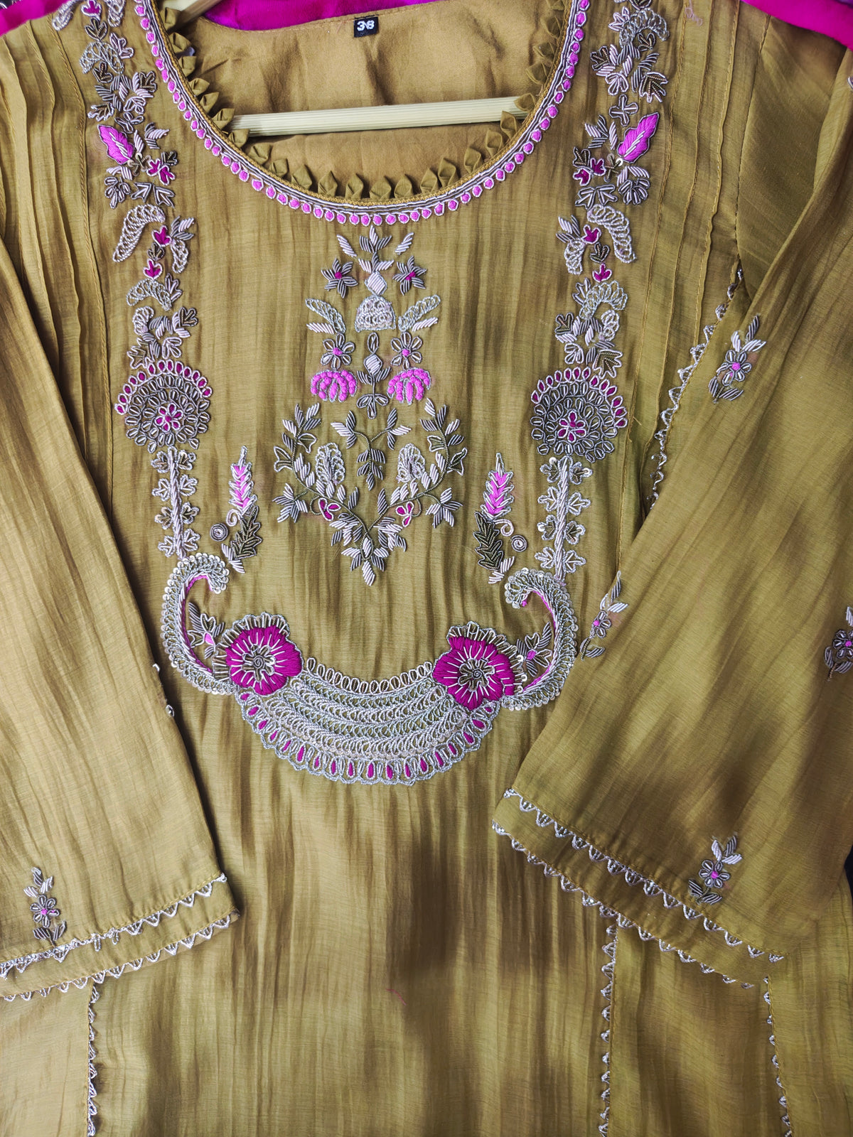 Inaaya pure mul chunderi suit set (INCP 078)