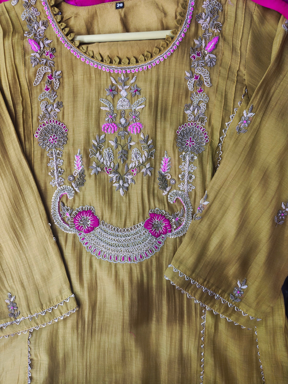 Inaaya pure mul chunderi suit set (INCP 078)