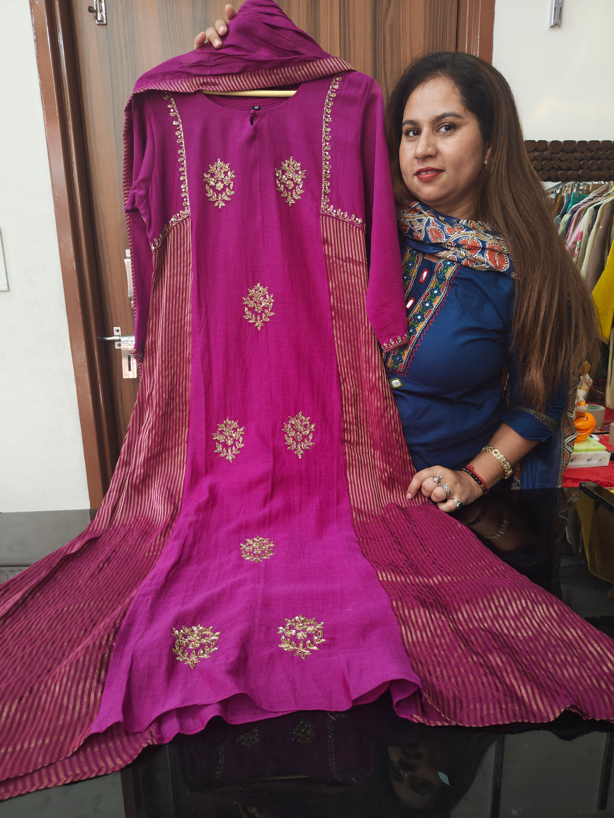 Inaaya pure mul chunderi suit set (INCP 080)