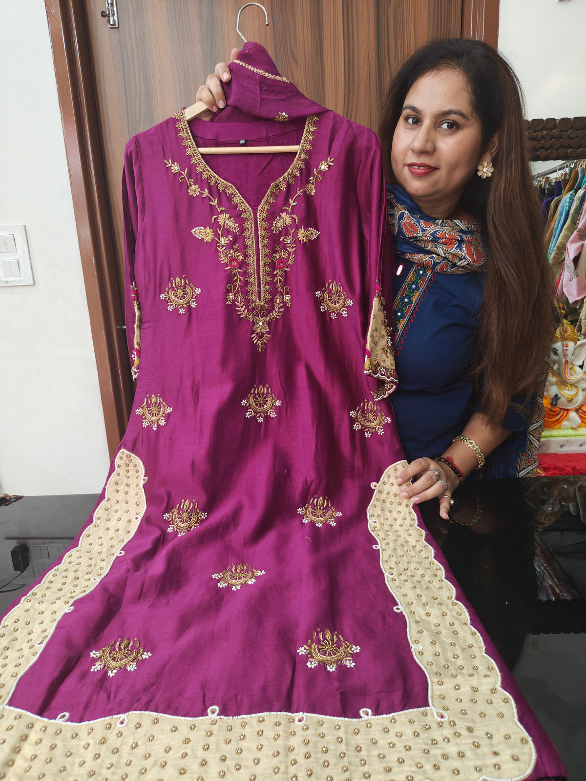 Inaaya pure mul chunderi suit set (INCP 079)