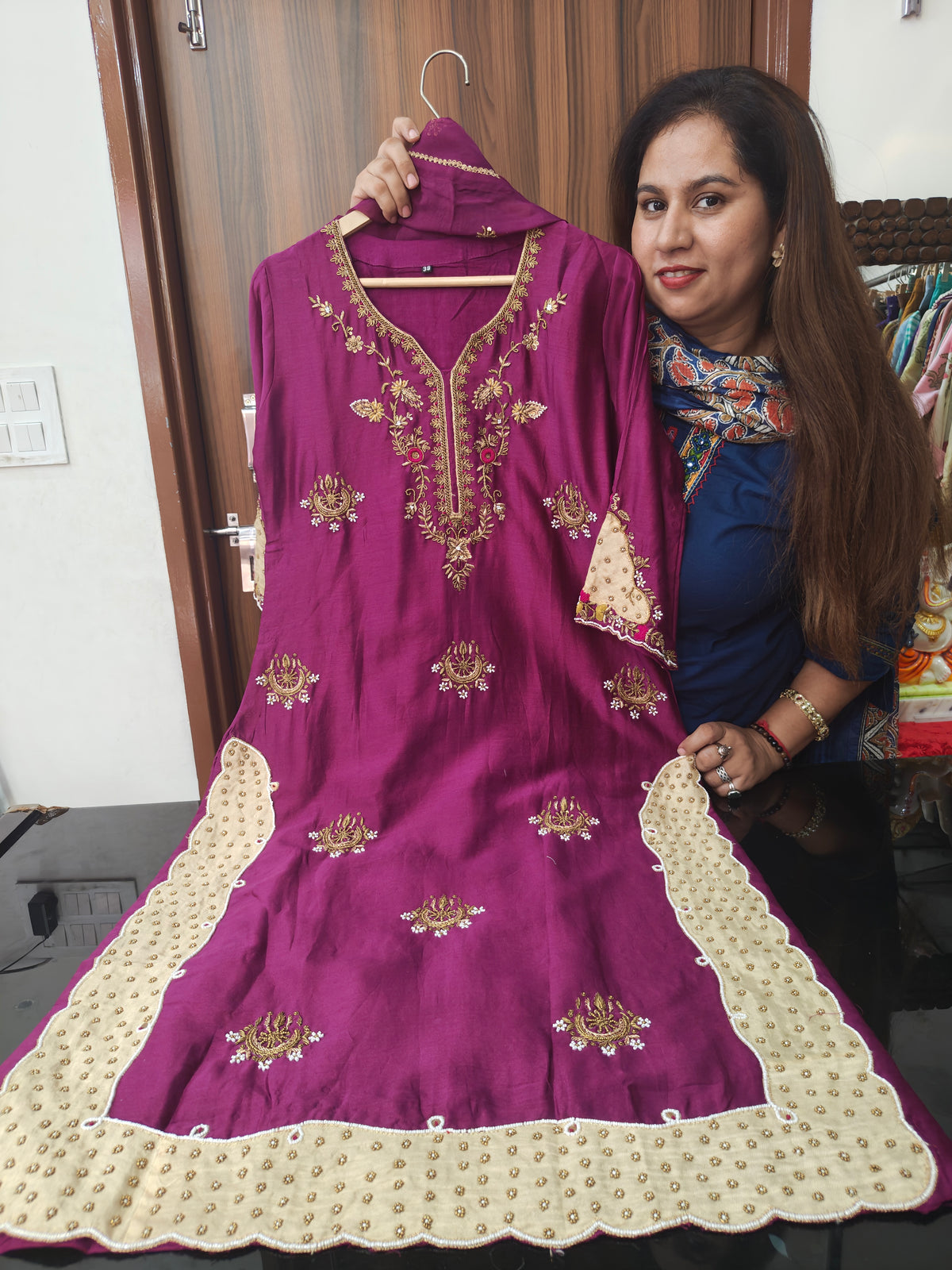 Inaaya pure mul chunderi suit set (INCP 079)