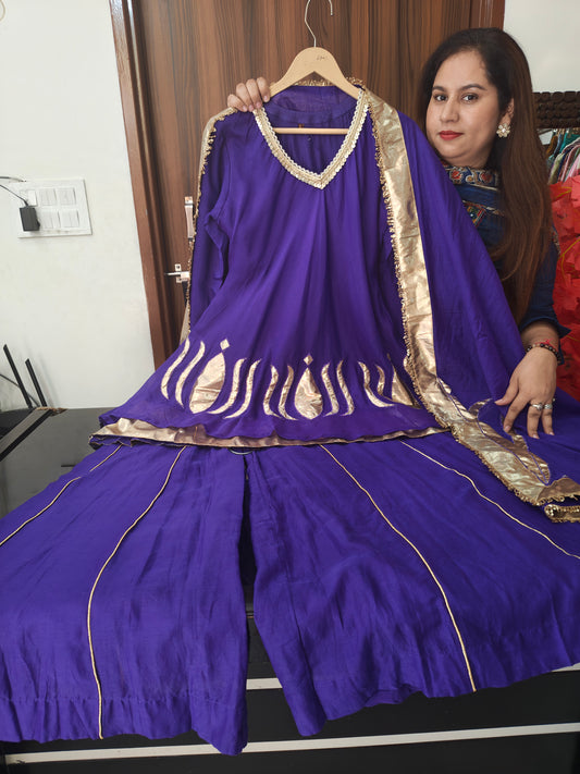 Inaaya mul chunderi suit set (INCP 073)