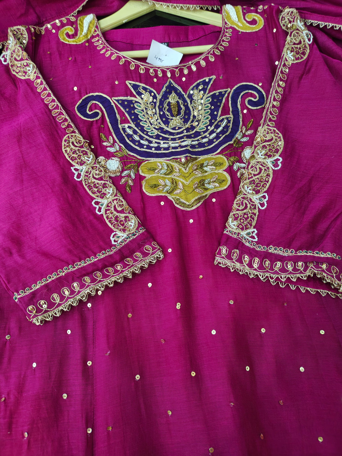 Inaaya pure mul chunderi suit set (INCP 087)