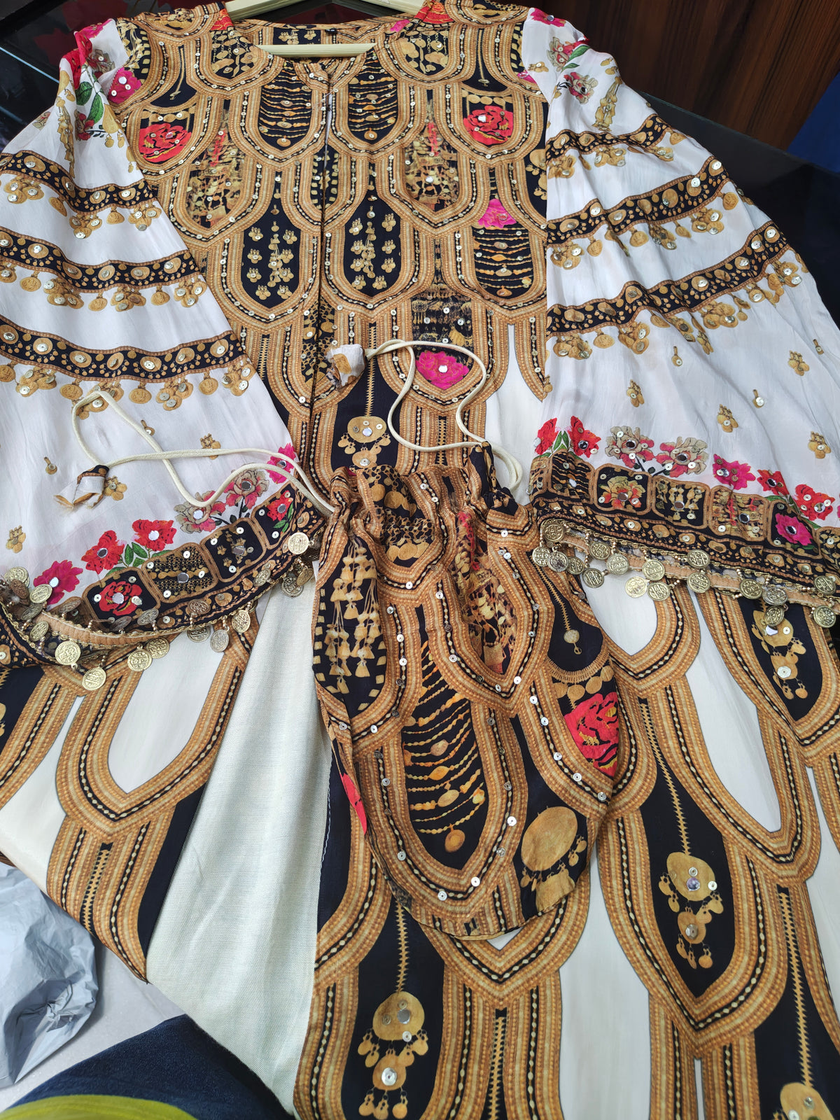 Inaaya pure mul chunderi suit set (INCP 083)