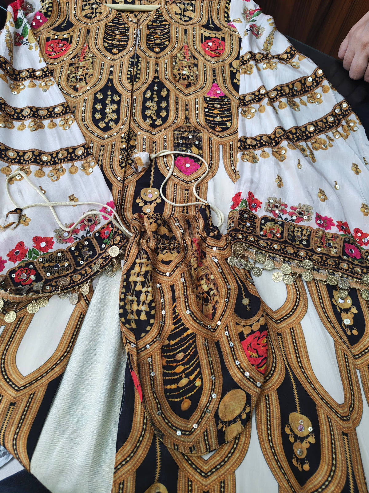 Inaaya pure mul chunderi suit set (INCP 083)