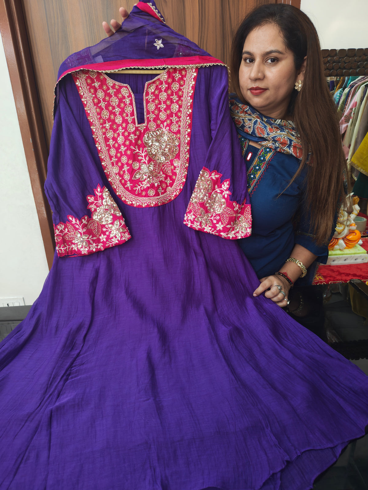 Inaaya pure mul chunderi suit set (INCP 81)