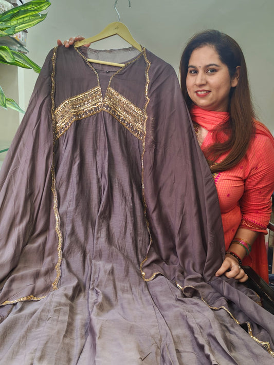 Inaaya grey pure mul chanderi suit set (INCP 102)