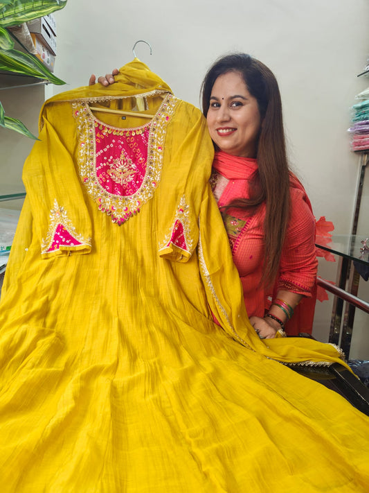 Inaaya yellow pure mul chunderi suit set (INCP 105)