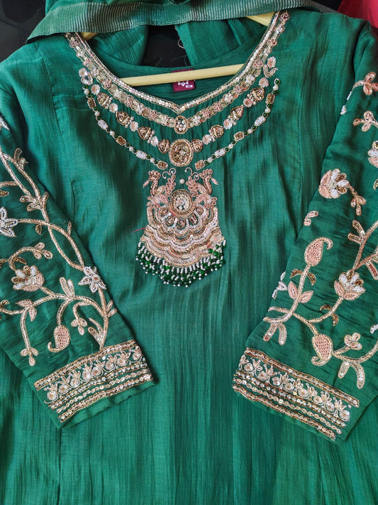 Inaaya green pure mul chanderi suit set (INCP 107)
