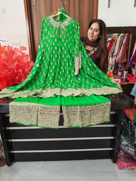 Inaaya Green Anarkali suit set (INCP 011)