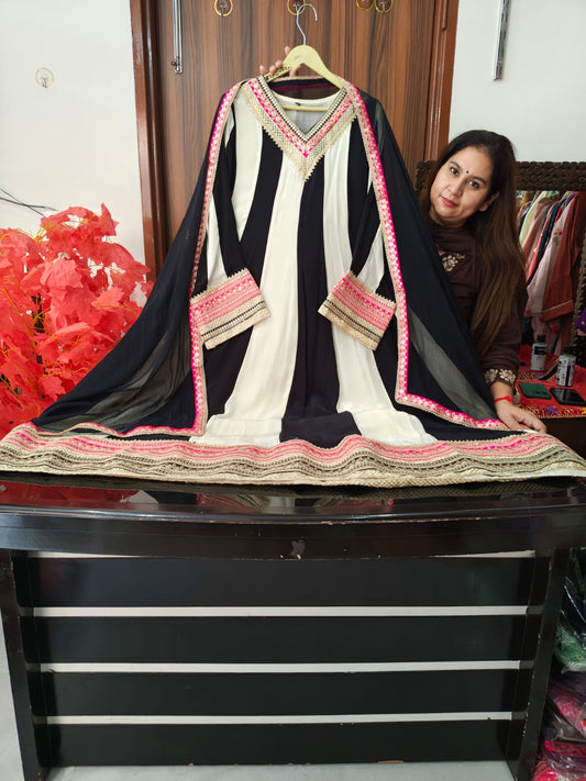 Inaaya black anarkali suit set (INCP 032)